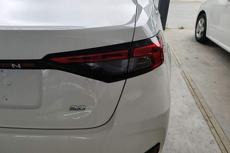 Used Toyota Allion 2022 2.0L Elite Edition Right Rear Taillight
