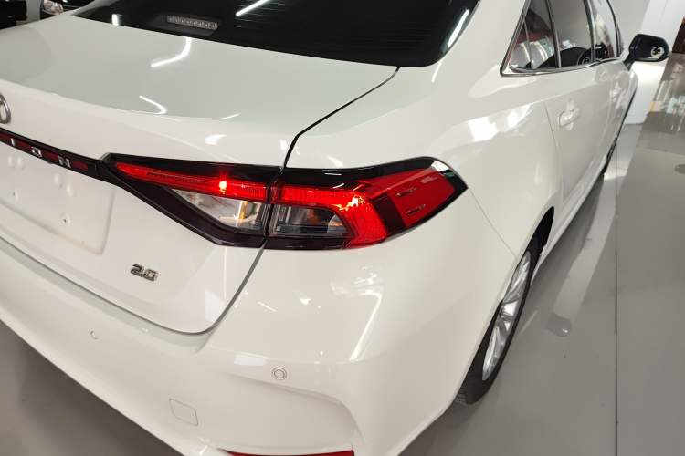 Used Toyota Allion 2022 2.0L Pioneer Edition Right Rear Taillight
