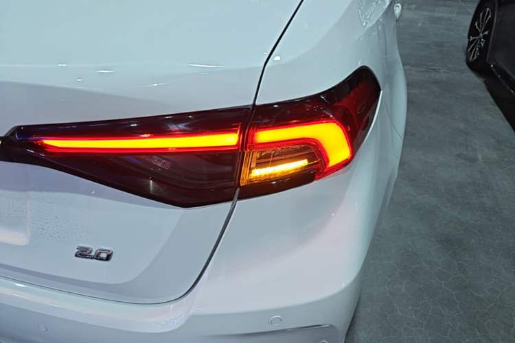 Used Toyota Allion 2022 2.0L Zunyue Edition Right Rear Taillight