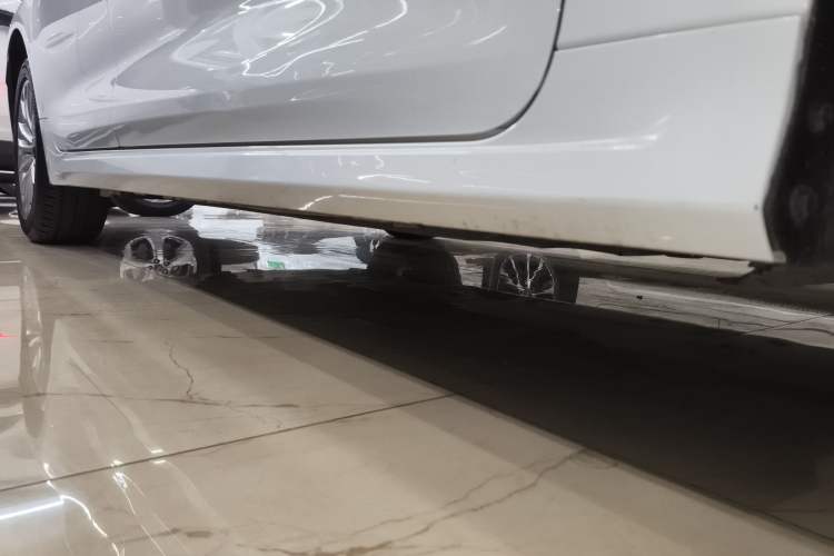 Used Toyota Allion 2022 2.0L Zunyue Edition Right Side Sill