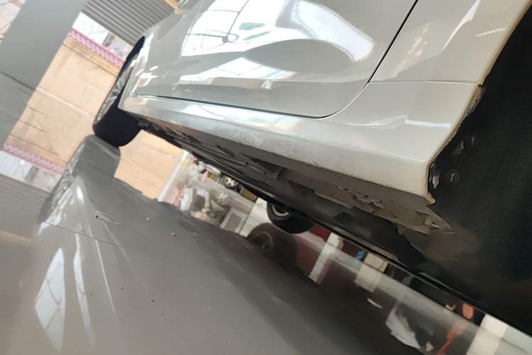 Used Toyota Allion 2022 2.0L Pioneer Edition Right Side Sill