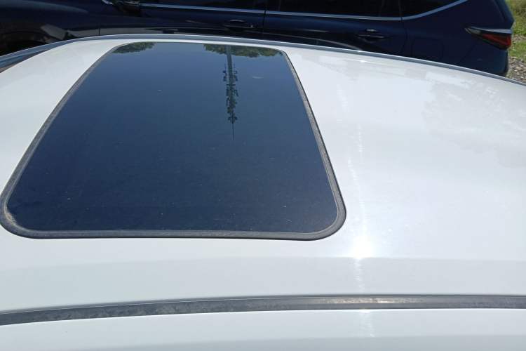 Used Toyota Allion 2022 2.0L Elite Edition Roof
