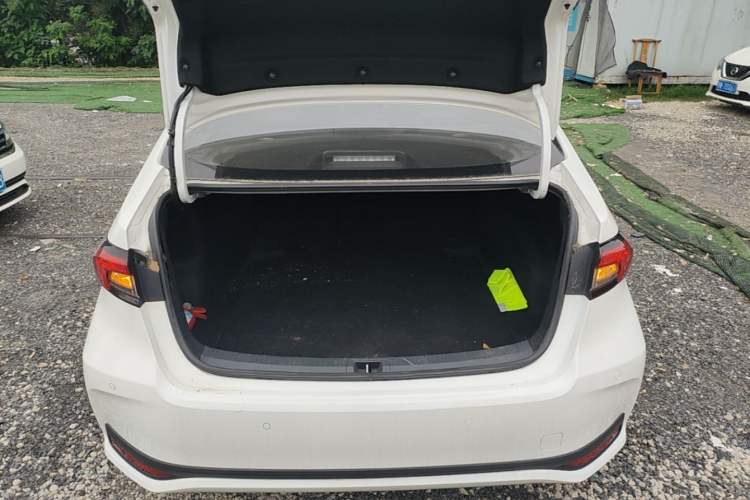 Used Toyota Allion 2022 2.0L Elite Edition Trunk