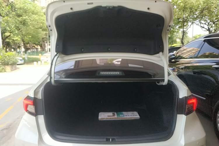 Used Toyota Allion 2022 2.0L Prestige Edition Trunk