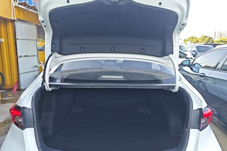 Used Toyota Allion 2022 2.0L Elite Edition Trunk