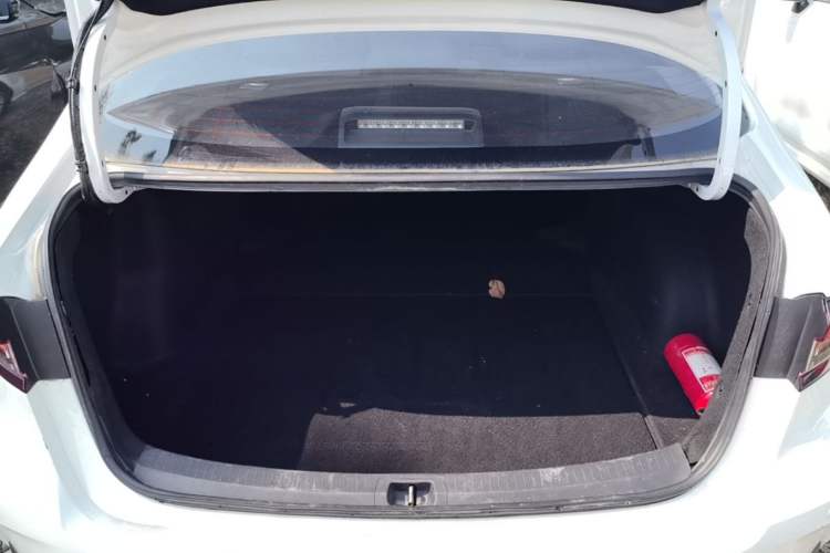 Used Toyota Allion 2022 2.0L Elite Edition Trunk