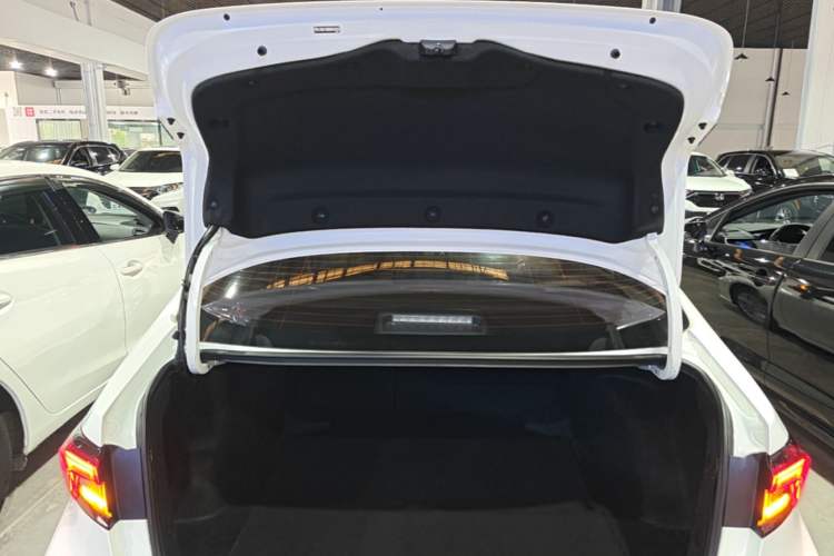 Used Toyota Allion 2022 2.0L Zunyue Edition Trunk