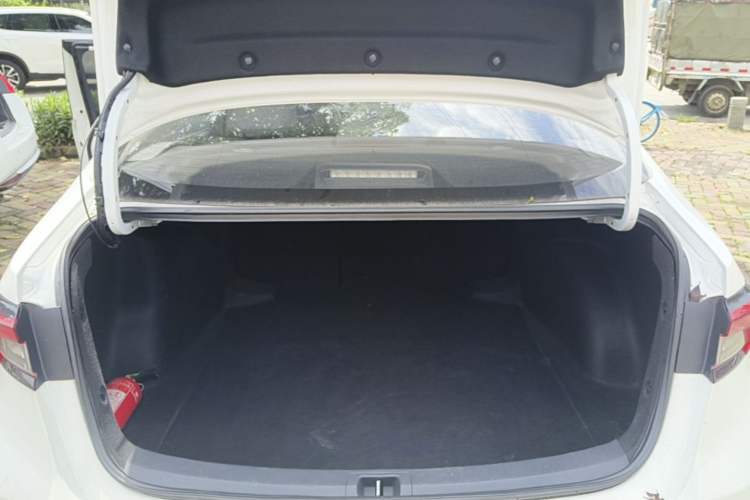 Used Toyota Allion 2022 2.0L Elite Edition Trunk