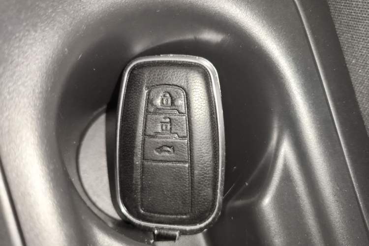 Used Toyota Allion 2022 2.0L Zunyue Edition Vehicle Key