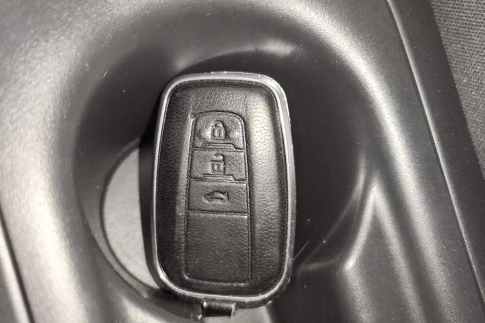 Used Toyota Allion 2022 2.0L Zunyue Edition Vehicle Key