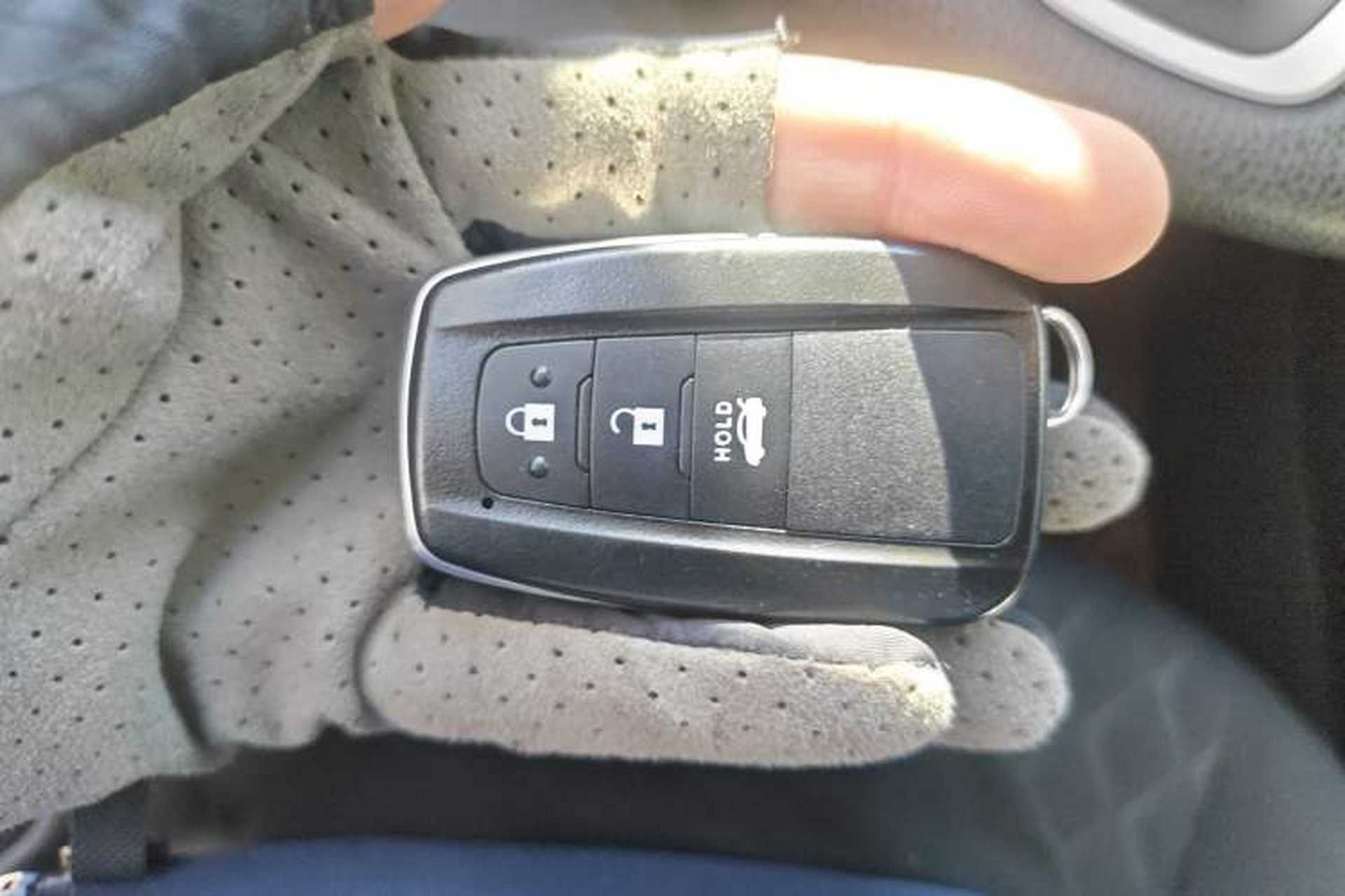 Used Toyota Allion 2022 2.0L Elite Edition Vehicle Key
