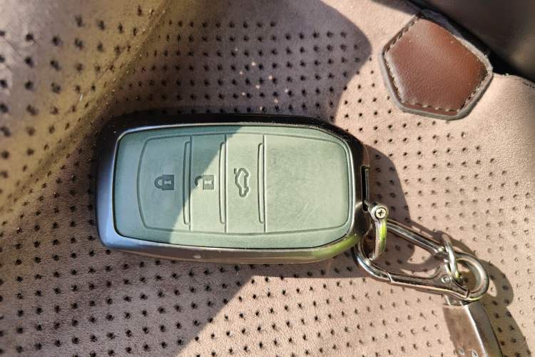 Used Toyota Allion 2022 2.0L Elite Edition Vehicle Key