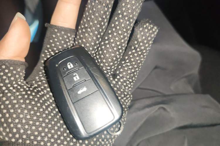 Used Toyota Allion 2022 2.0L Elite Edition Vehicle Key