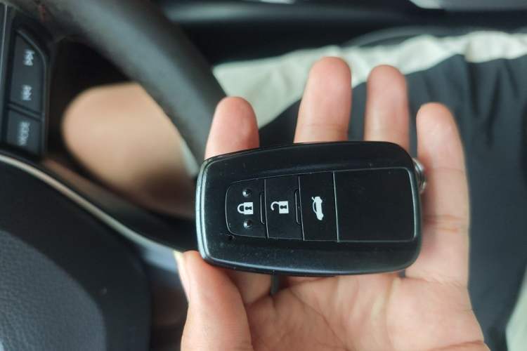 Used Toyota Allion 2022 2.0L Elite Edition Vehicle Key