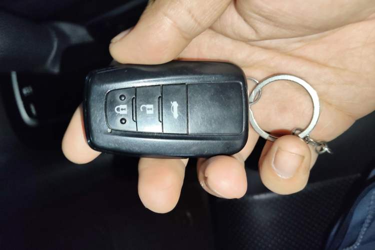 Used Toyota Allion 2022 2.0L Elite Edition Vehicle Key