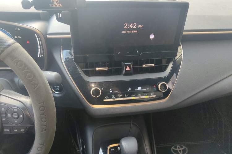 Used Toyota Allion 2023 2.0L Elite Edition Audio And AC Panel