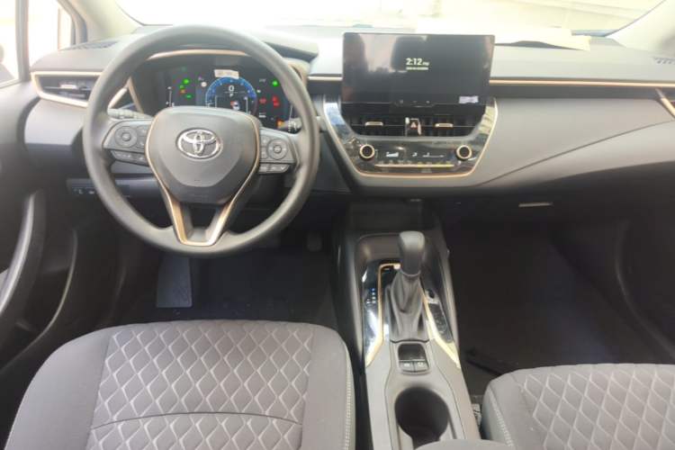 Used Toyota Allion 2023 2.0L Pioneer Edition Center Console