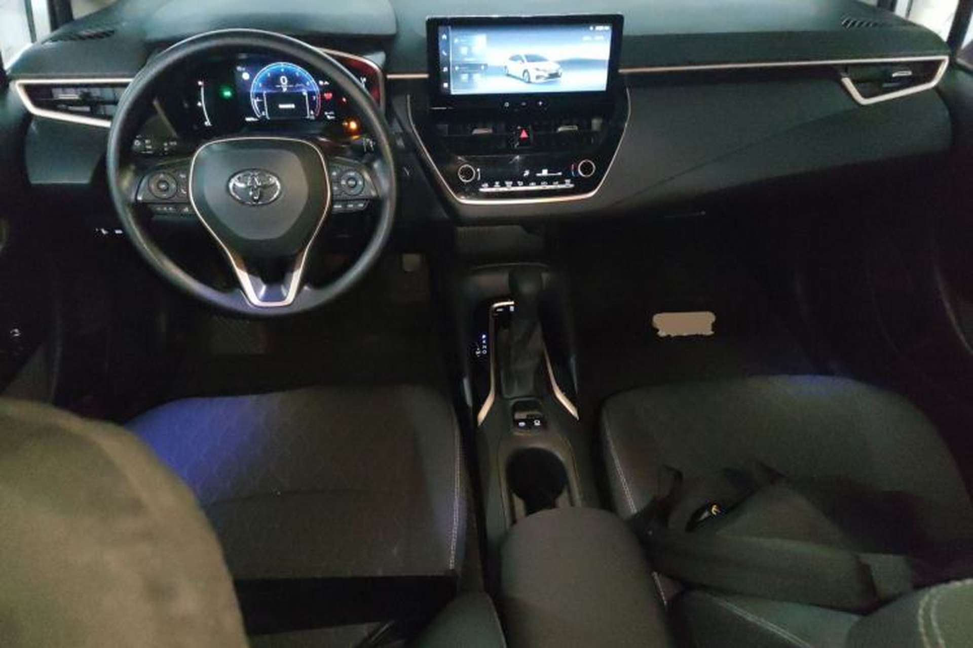 Used Toyota Allion 2023 2.0L Pioneer Edition Center Console