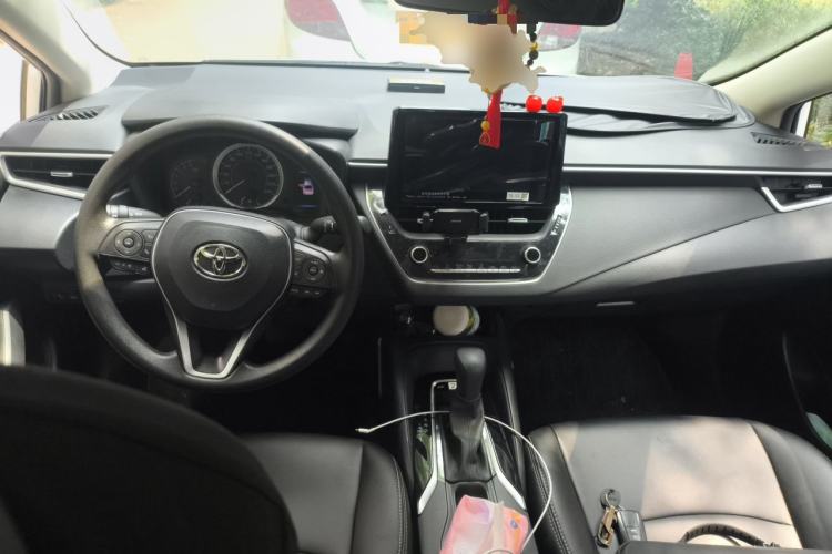 Used Toyota Allion 2023 2.0L Pioneer Edition Center Console