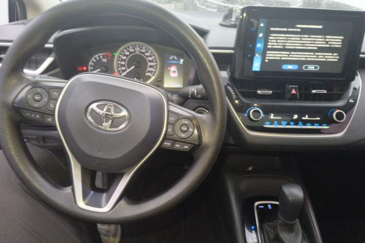 Used Toyota Allion 2023 2.0L Elite Edition Center Console