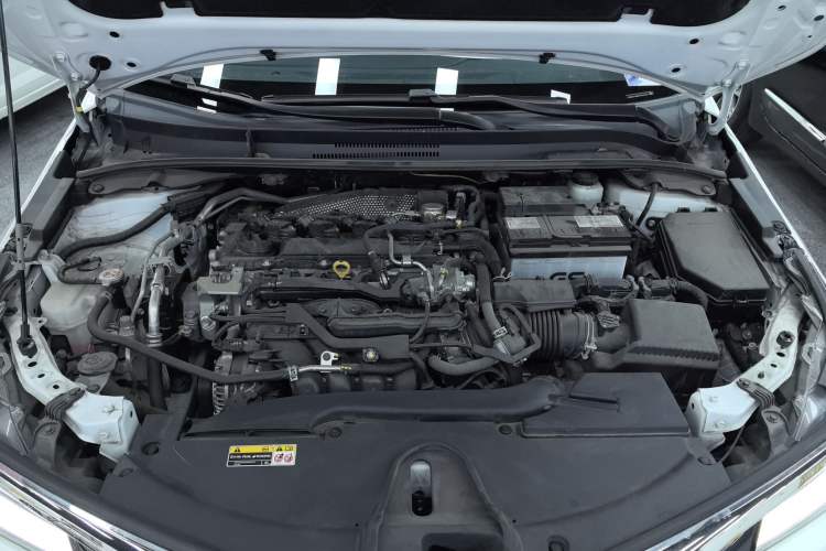 Used Toyota Allion 2023 2.0L Elite Edition Engine Bay