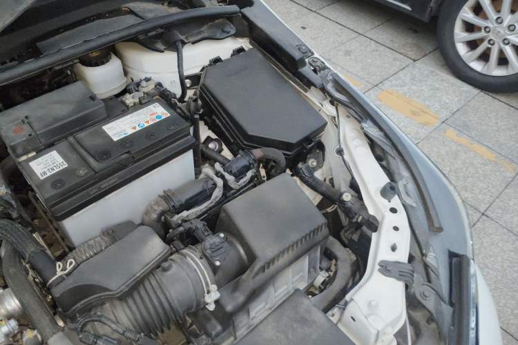 Used Toyota Allion 2023 2.0L Pioneer Edition Engine Bay Left