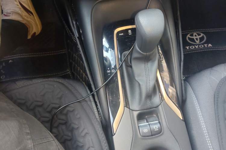 Used Toyota Allion 2023 2.0L Elite Edition Gear Lever