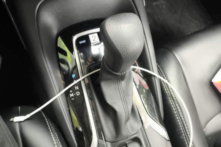 Used Toyota Allion 2023 2.0L Pioneer Edition Gear Lever