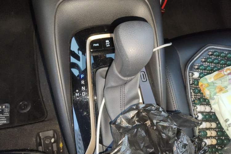 Used Toyota Allion 2023 2.0L Pioneer Edition Gear Lever
