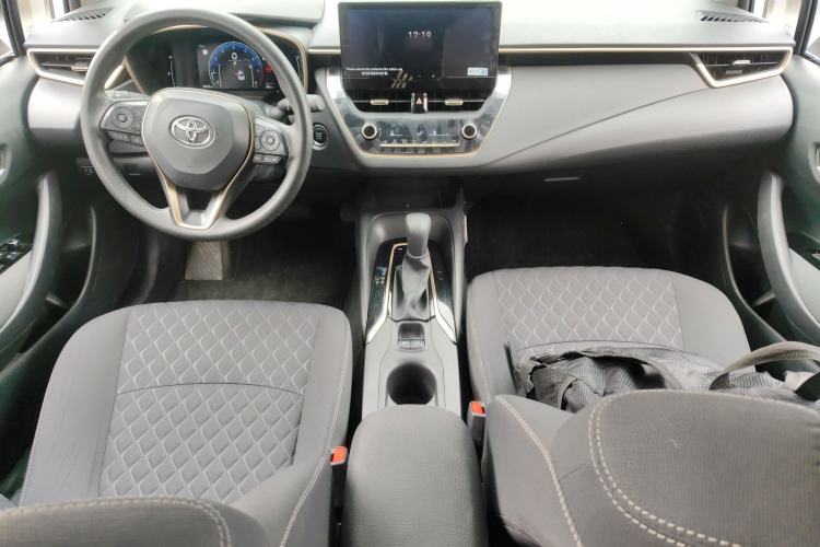 Used Toyota Allion 2023 2.0L Elite Edition Interior 2