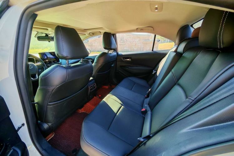 Used Toyota Allion 2023 Dual-Motor 2.0L Elite Edition Interior 3