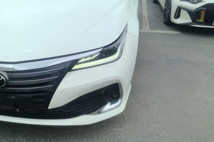 Used Toyota Allion 2023 2.0L Elite Edition Left Front Headlight