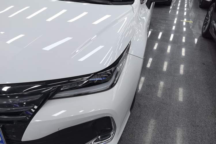 Used Toyota Allion 2023 2.0L Elite Edition Left Front Headlight