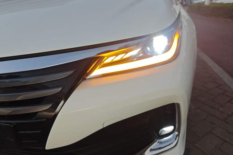 Used Toyota Allion 2023 2.0L Pioneer Edition Left Front Headlight