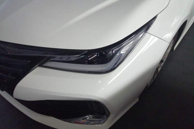 Used Toyota Allion 2023 2.0L Pioneer Edition Left Front Headlight