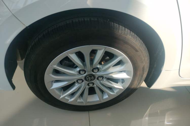 Used Toyota Allion 2023 2.0L Pioneer Edition Right Rear Wheel Hub