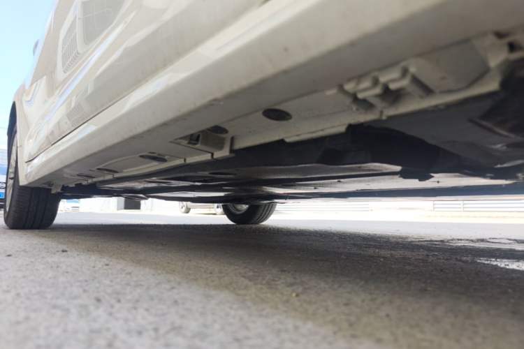 Used Toyota Allion 2023 2.0L Pioneer Edition Right Side Sill