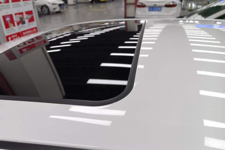 Used Toyota Allion 2023 2.0L Elite Edition Roof