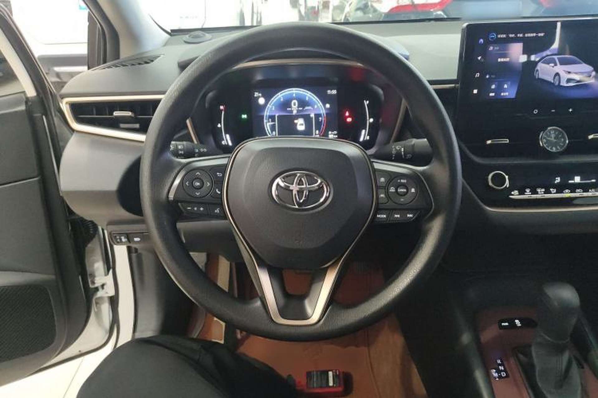 Used Toyota Allion 2023 2.0L Elite Edition Steering Wheel