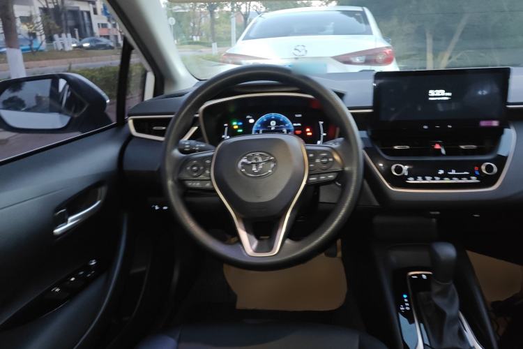 Used Toyota Allion 2023 2.0L Pioneer Edition Steering Wheel