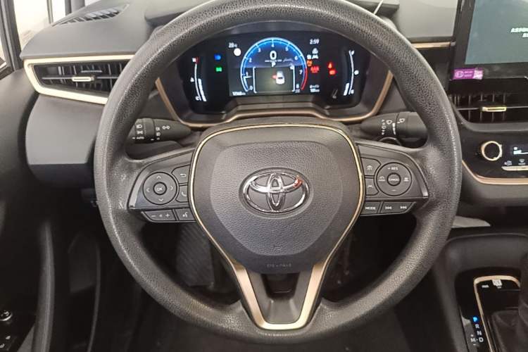 Used Toyota Allion 2023 2.0L Pioneer Edition Steering Wheel