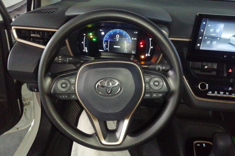 Used Toyota Allion 2023 2.0L Pioneer Edition Steering Wheel