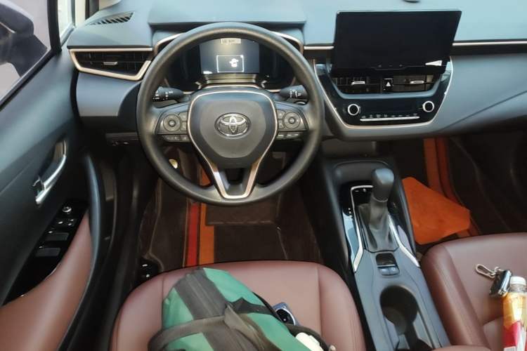 Used Toyota Allion 2023 2.0L Pioneer Edition Steering Wheel