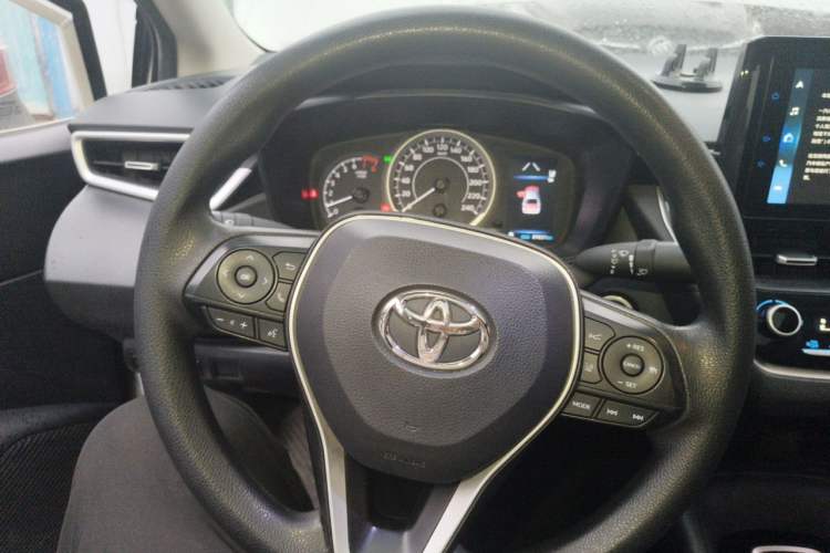 Used Toyota Allion 2023 2.0L Elite Edition Steering Wheel