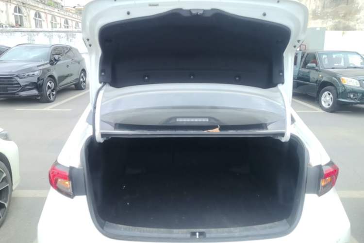 Used Toyota Allion 2023 2.0L Elite Edition Trunk