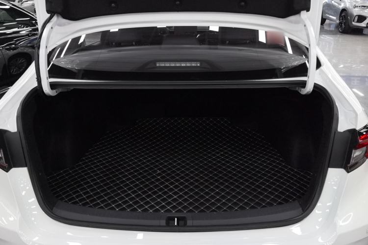 Used Toyota Allion 2023 2.0L Elite Edition Trunk