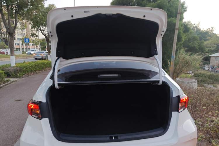 Used Toyota Allion 2023 2.0L Pioneer Edition Trunk
