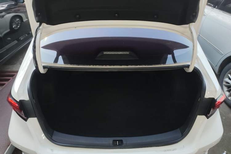 Used Toyota Allion 2023 2.0L Pioneer Edition Trunk