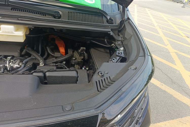 Used Toyota Alphard 2024 Dual-Engine 2.5L Prestige Edition Engine Bay Left