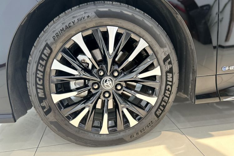 Used Toyota Alphard 2024 Dual-Engine 2.5L Prestige Edition Exterior 3